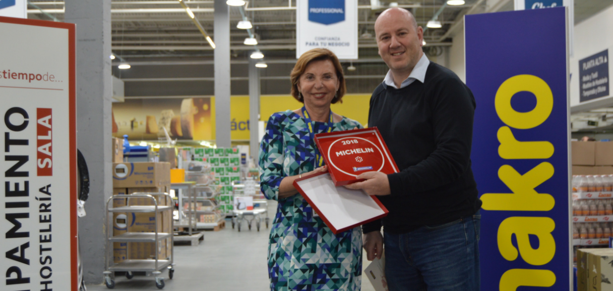 Makro Entrega Las Placas De La Gu A Michelin Chefs In